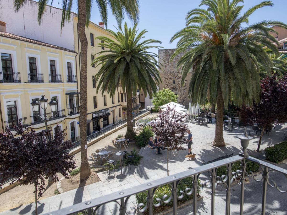 Elegante Apartamento Para 5 En El Centro De Caceres Con Wifi מראה חיצוני תמונה