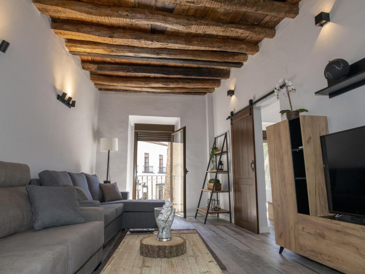 Elegante Apartamento Para 5 En El Centro De Caceres Con Wifi מראה חיצוני תמונה