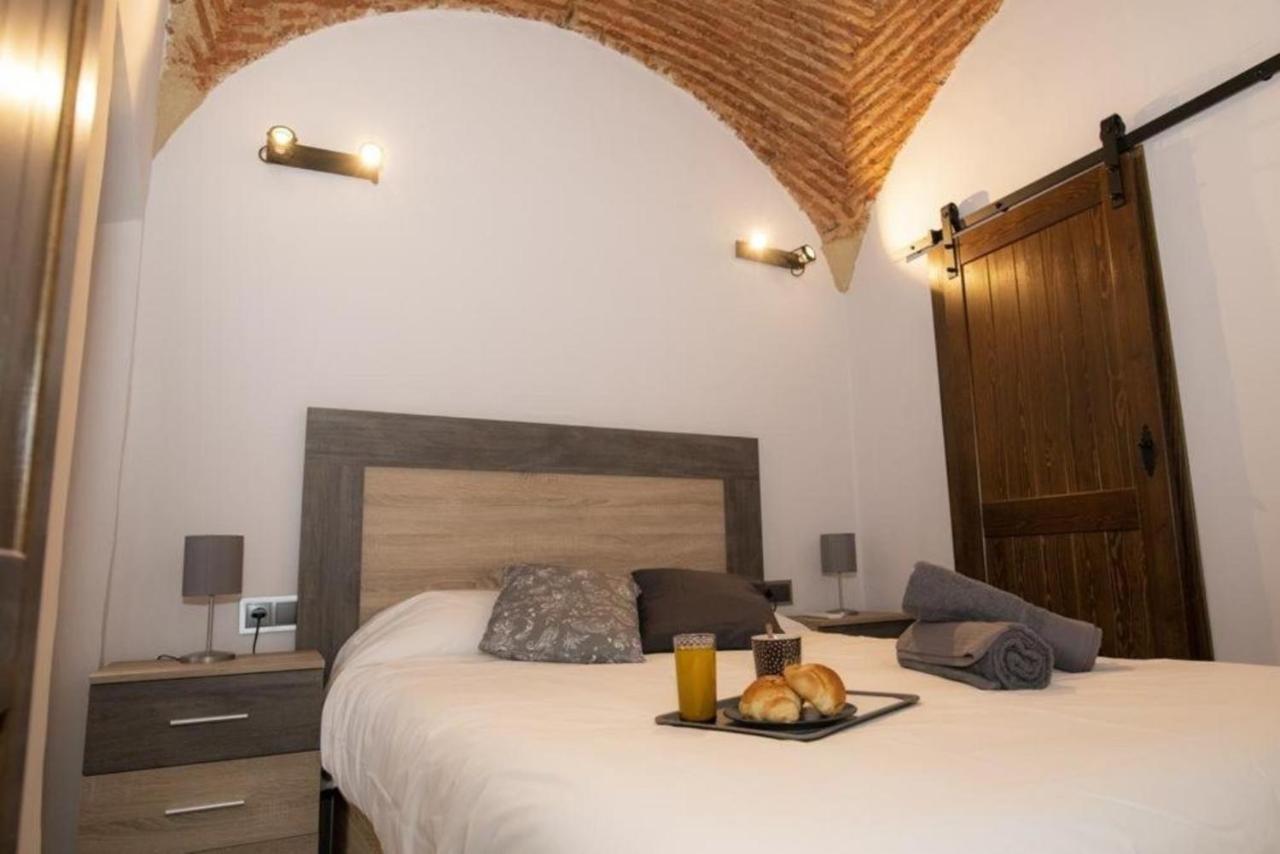 Elegante Apartamento Para 5 En El Centro De Caceres Con Wifi מראה חיצוני תמונה